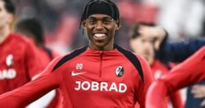 Schalke 04 signs Junior Adamu from SC Freiburg for €800K